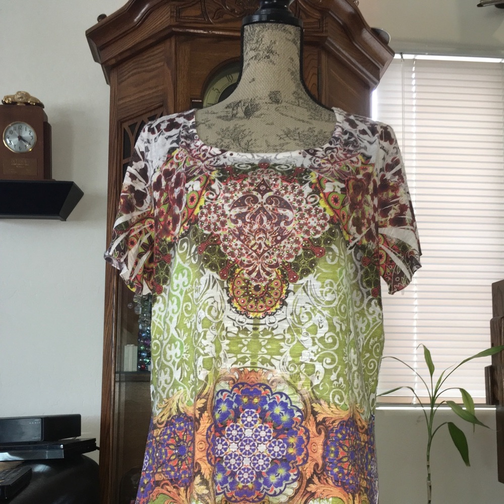 Tunic blouse beautiful with lots of detail